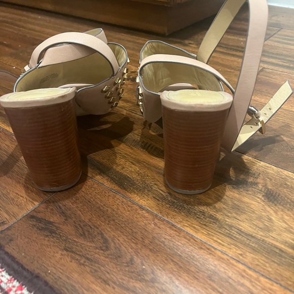 Michael Kors blush nude heels with stud detail - Picture 6 of 6